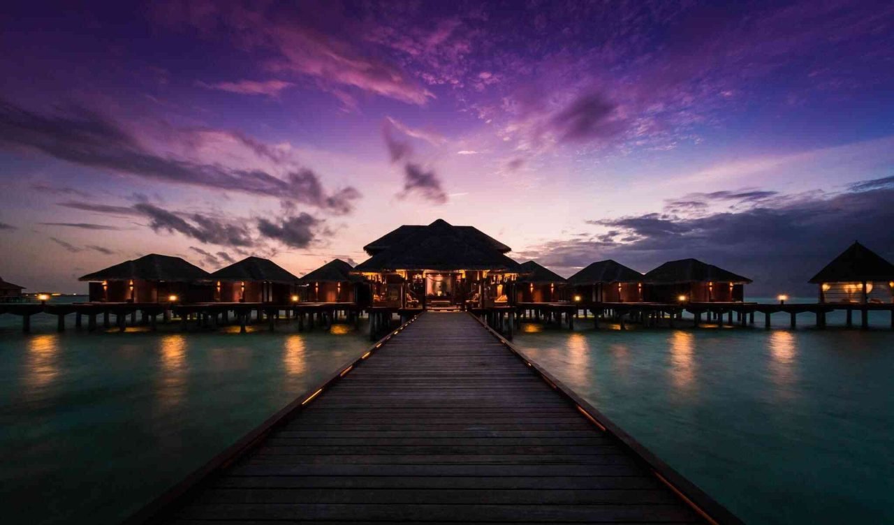 Cheap flights to Maldives – tropical beach and travel deals